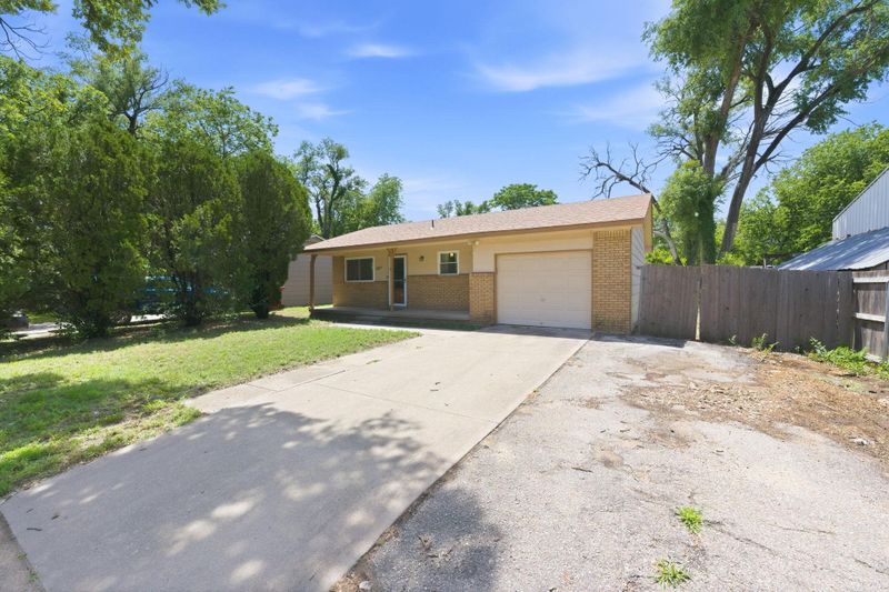 337 N Tracy, Wichita, KS 67212