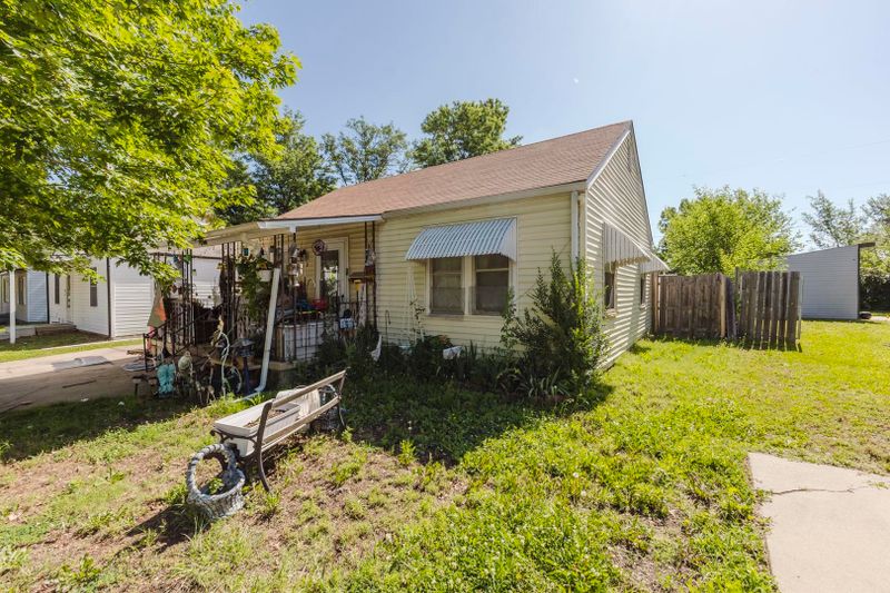 730 S Pinecrest, Wichita, KS 67218