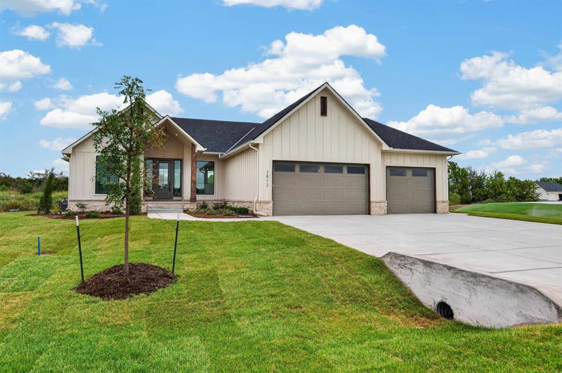 2812 E Kay St, Derby, KS 67037