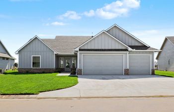 12069 E Pepperwood St, Wichita, KS 67226
