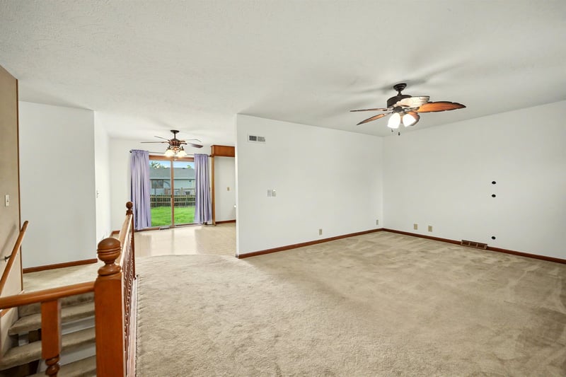 2311 Applewood Ln, Salina, KS 67401