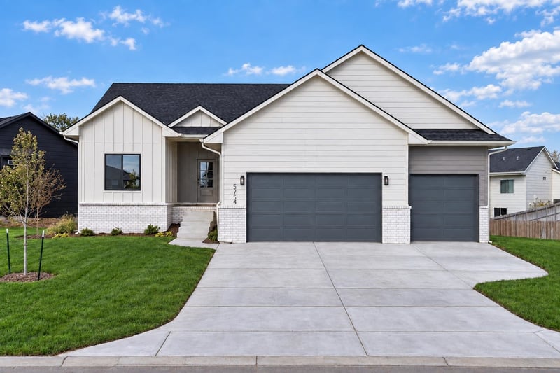 5754 N Edwards St, Wichita, KS 67204
