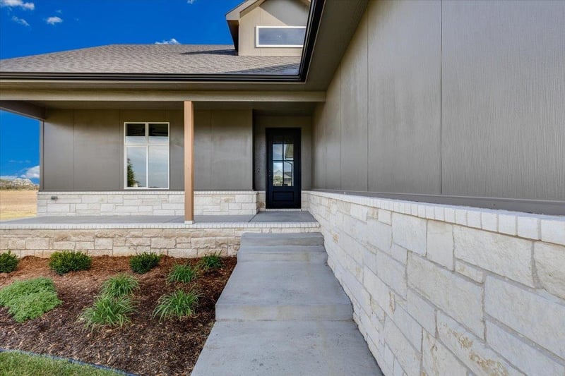 249 N Ciderbluff Ct, Wichita, KS 67052