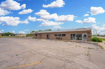 2502 S Oliver Ave, Wichita, KS 67210