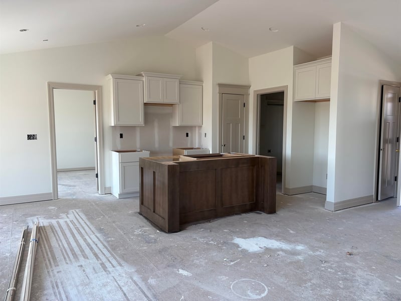 213 E Hanscom St, Derby, KS 67037