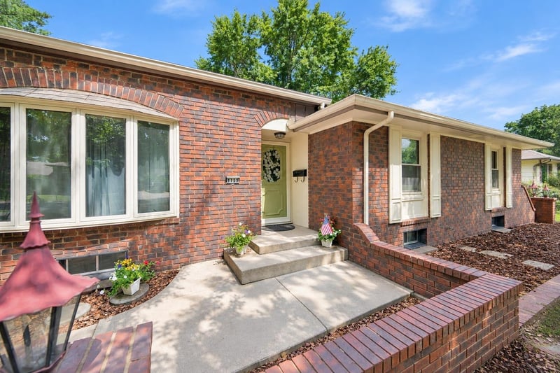 1135 N Patrick Henry St, Derby, KS 67037