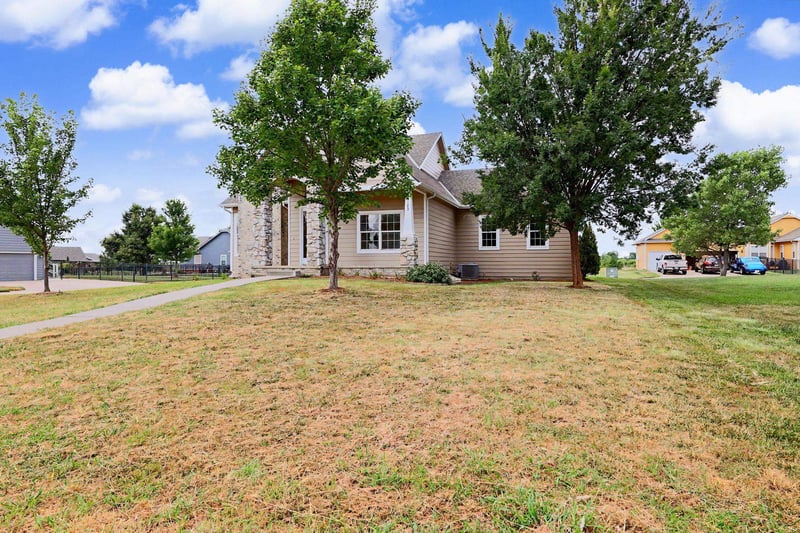 5123 N Hampton, Wichita, KS 67226