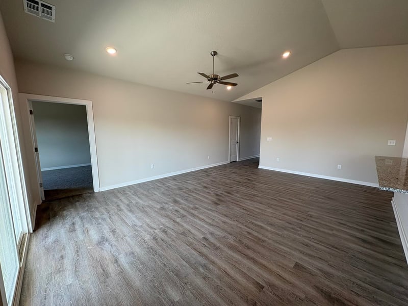 5651 Plumthicket St, Bel Aire, KS 67226