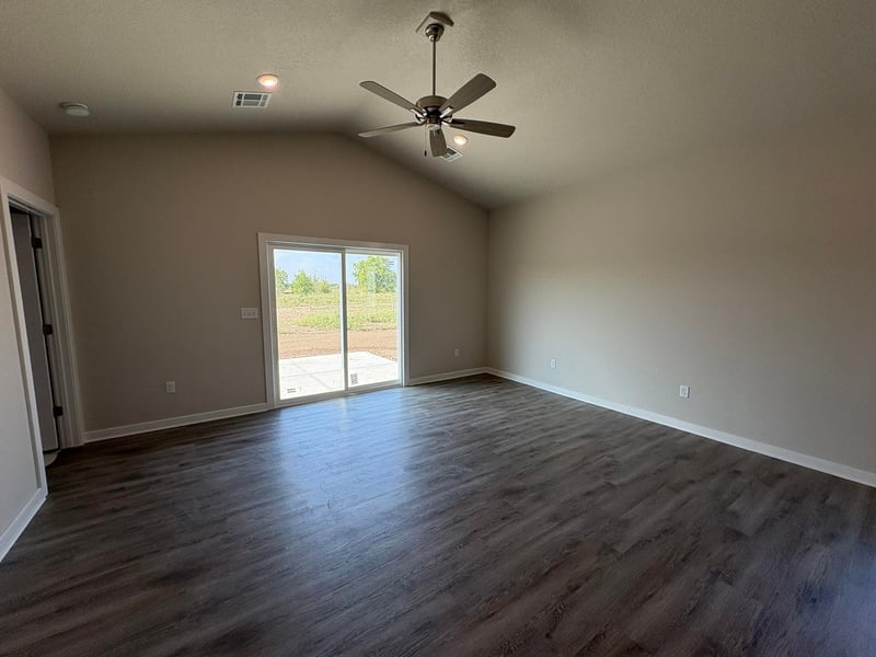 5701 Plumthicket St, Bel Aire, KS 67226