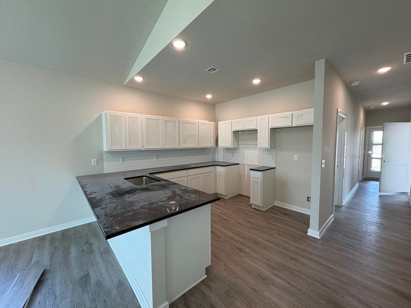 5701 Plumthicket St, Bel Aire, KS 67226