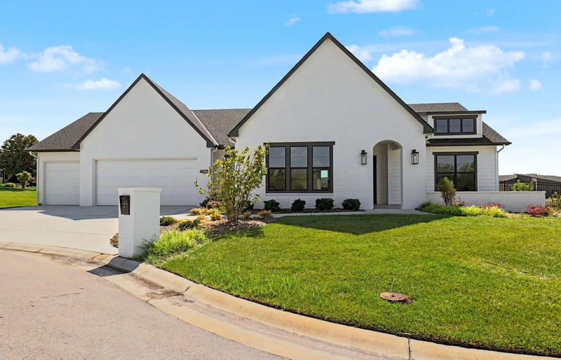 4622 W Emerald Bay Cir, Wichita, KS 67205
