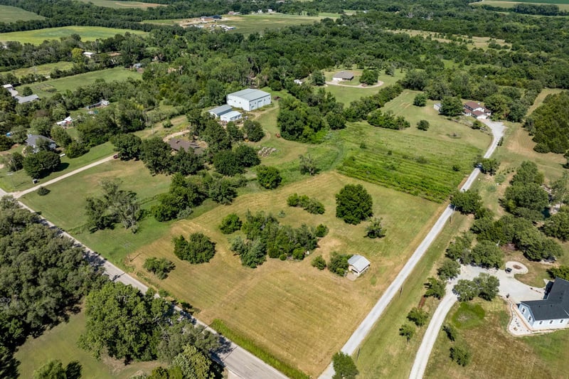 1378 N Hydraulic Rd, Mulvane, KS 67110
