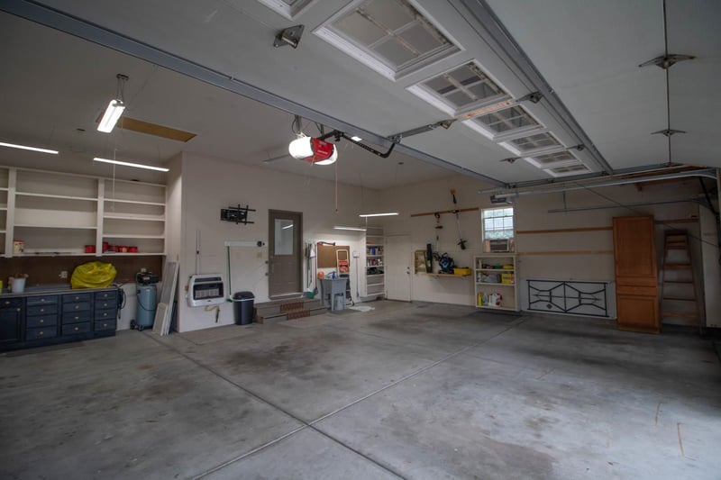 114 W Woodland Ct, Mulvane, KS 67110