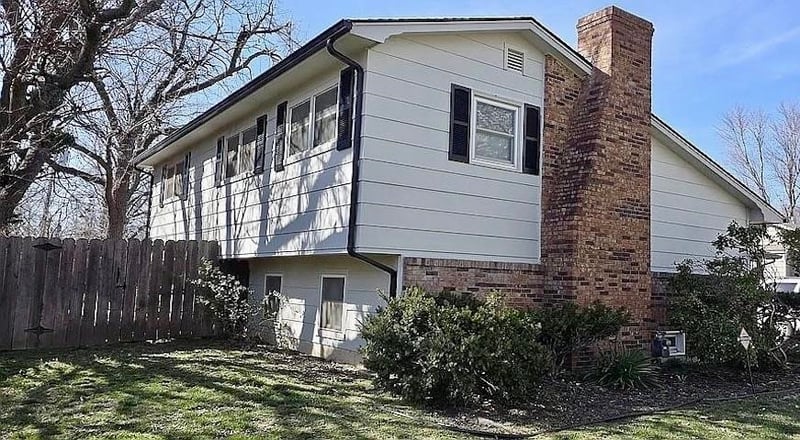2611 S Laura Ave, Wichita, KS 67216