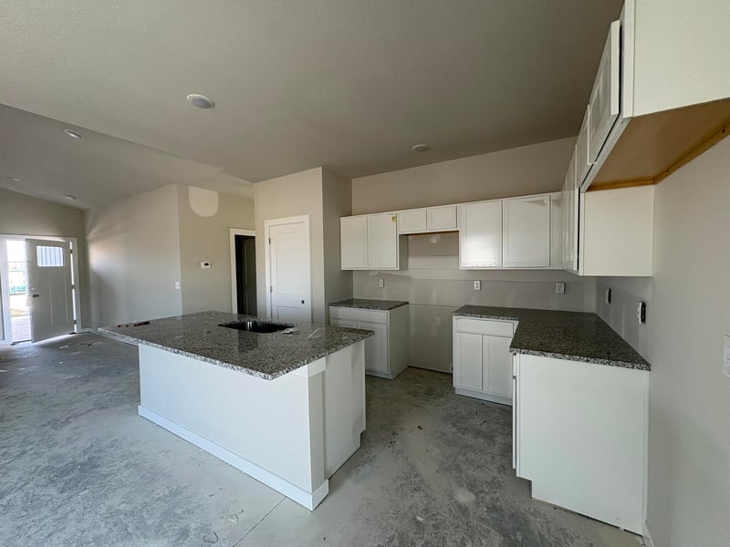 5709 Plumthicket St, Bel Aire, KS 67226