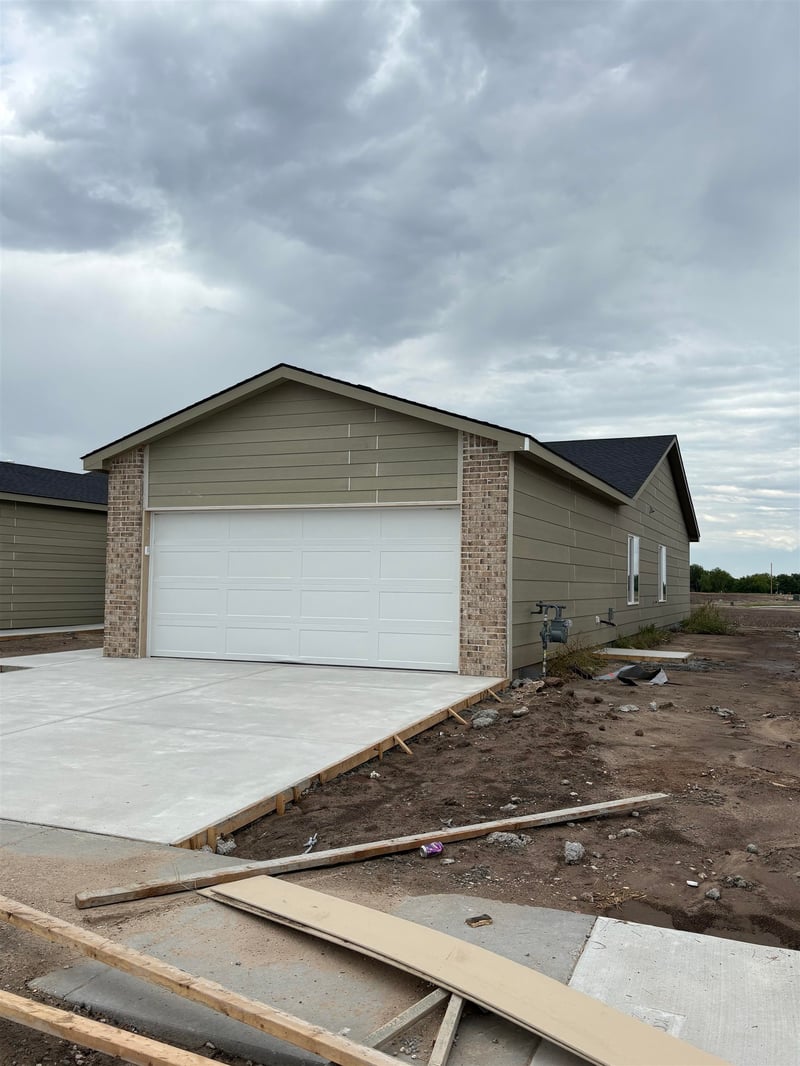 2912 S Denene #200, Wichita, KS 67215