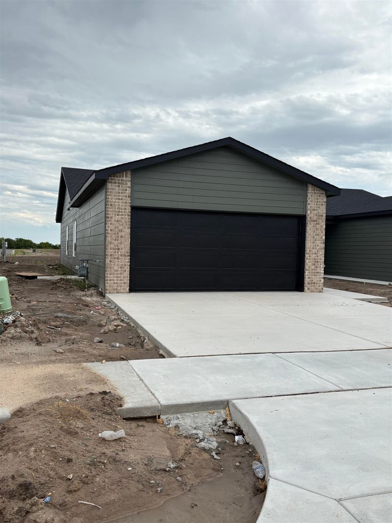 2920 S Denene #100, Wichita, KS 67215