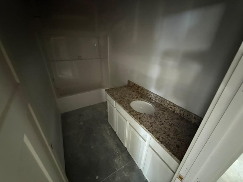 5103 N Toben Ct, Bel Aire, KS 67226