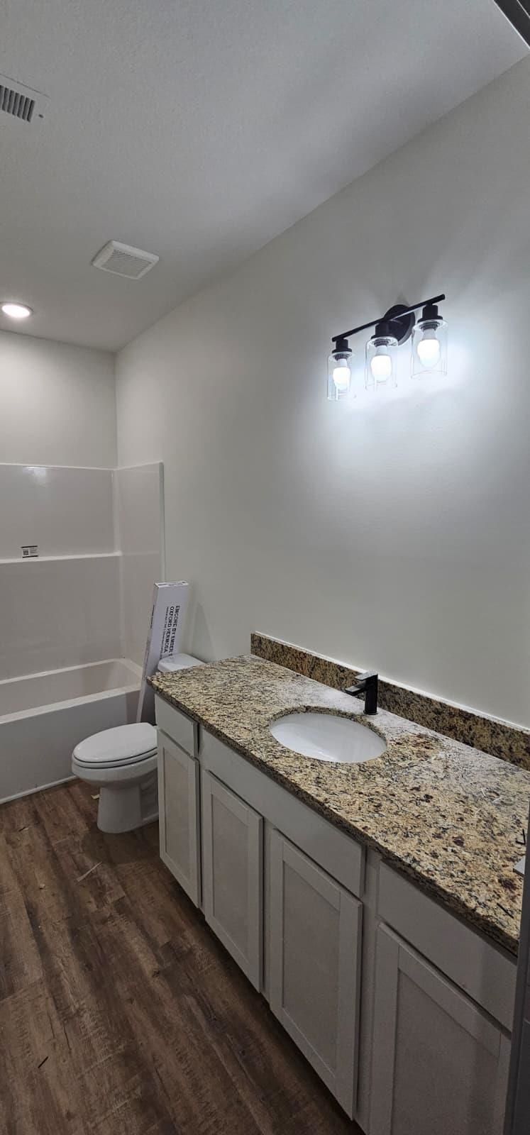 5103 N Toben Ct, Bel Aire, KS 67226