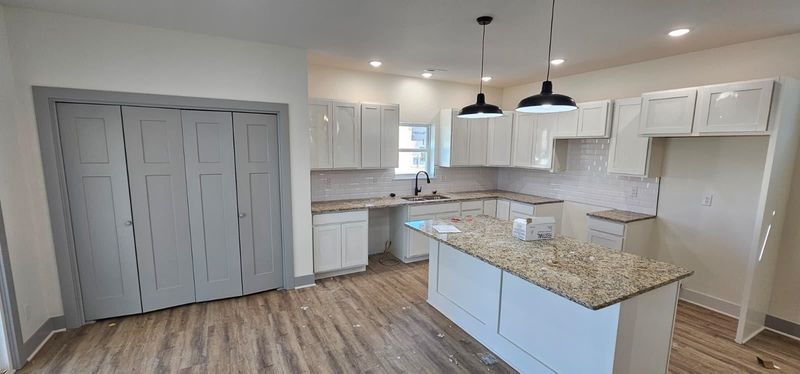 5103 N Toben Ct, Bel Aire, KS 67226