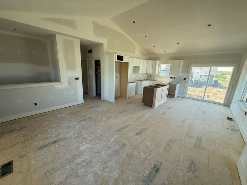 8955 E Joshua St, Bel Aire, KS 67226