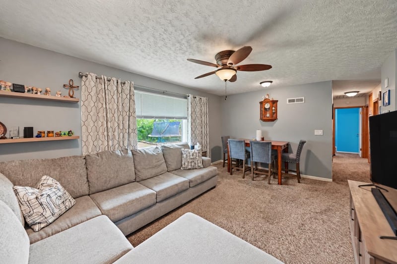 2219 Edward St, Salina, KS 67401