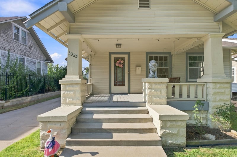 3325 E Chatfield Pl, Wichita, KS 67208