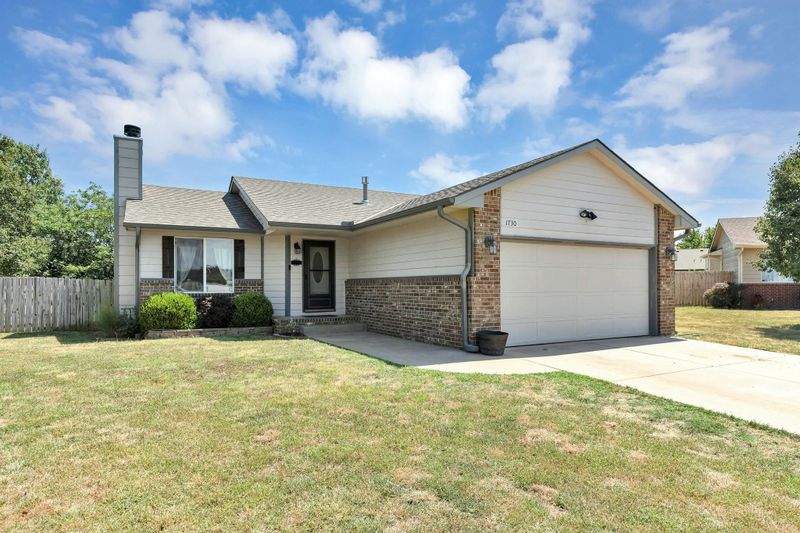 1730 E Winterset Cir, Goddard, KS 67052