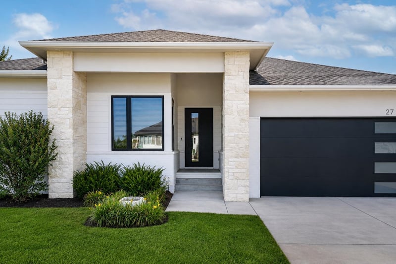 2701 N Curtis St, Wichita, KS 67205