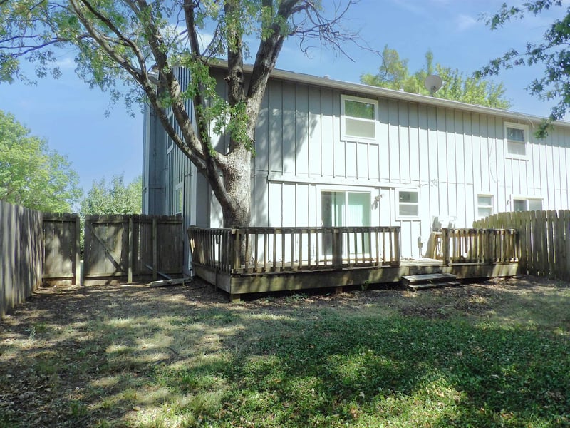 1217 S Linden St, Wichita, KS 67207