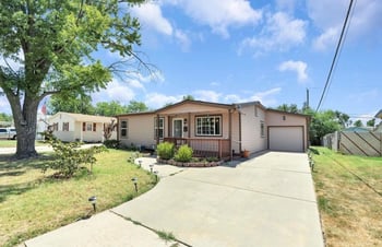 2315 W Grant Ave, Wichita, KS 67213