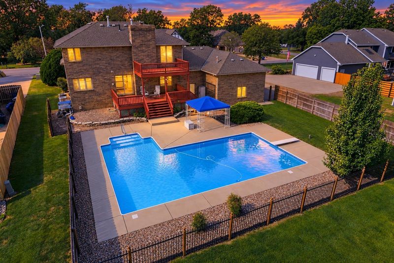 1418 E Kay St, Derby, KS 67037