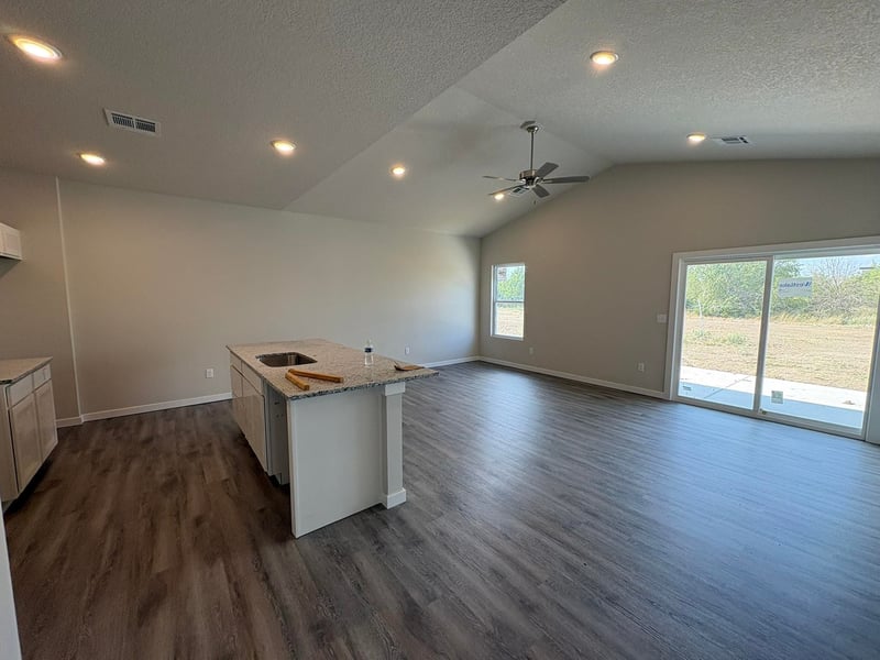 5717 Plumthicket St, Bel Aire, KS 67226