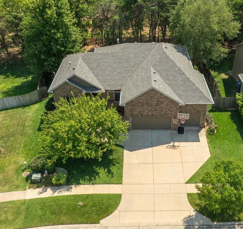 1431 E Summerlyn, Derby, KS 67037