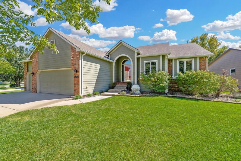 11421 W Central Park St, Wichita, KS 67205-2029