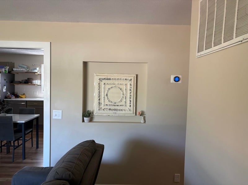 1607 Hickory St, Salina, KS 67401