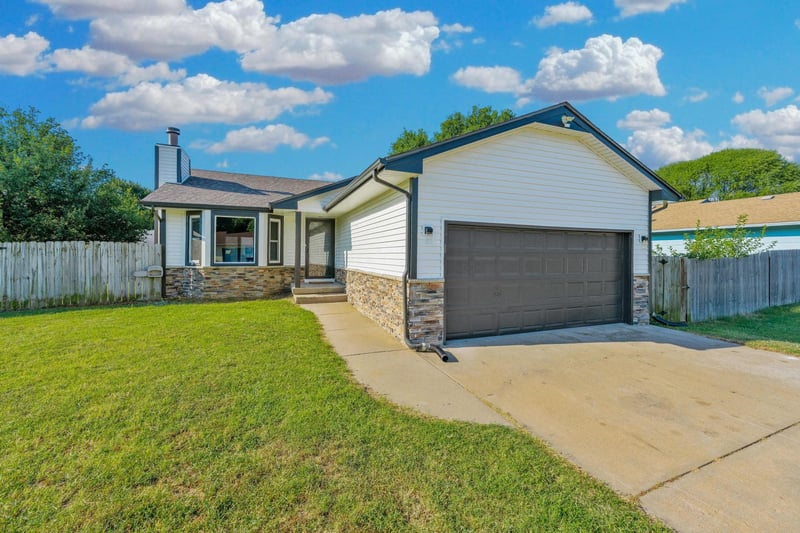 523 W Maywood St, Wichita, KS 67217