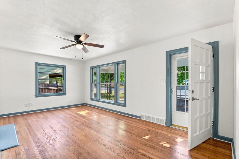 815 N Oliver Ave, Wichita, KS 67208