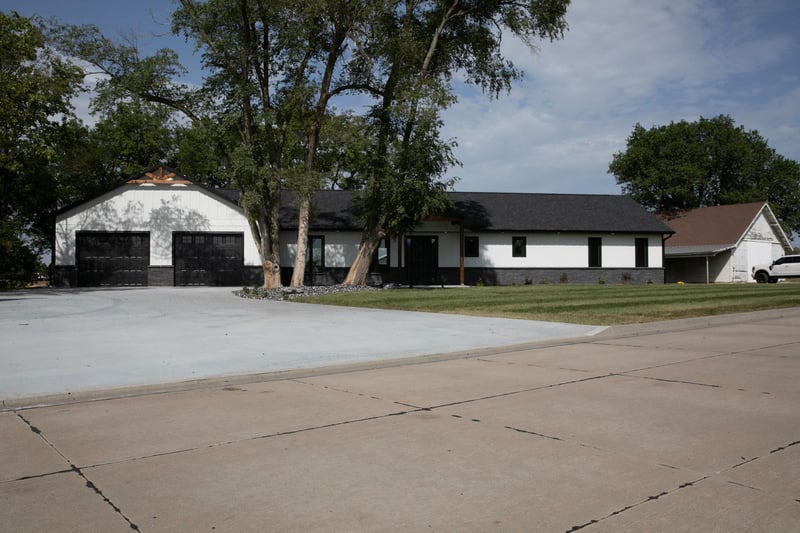 115 E 20th, Beloit, KS 67420