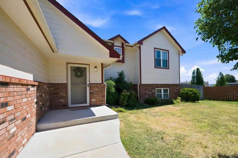 10309 W Sterling, Wichita, KS 67205