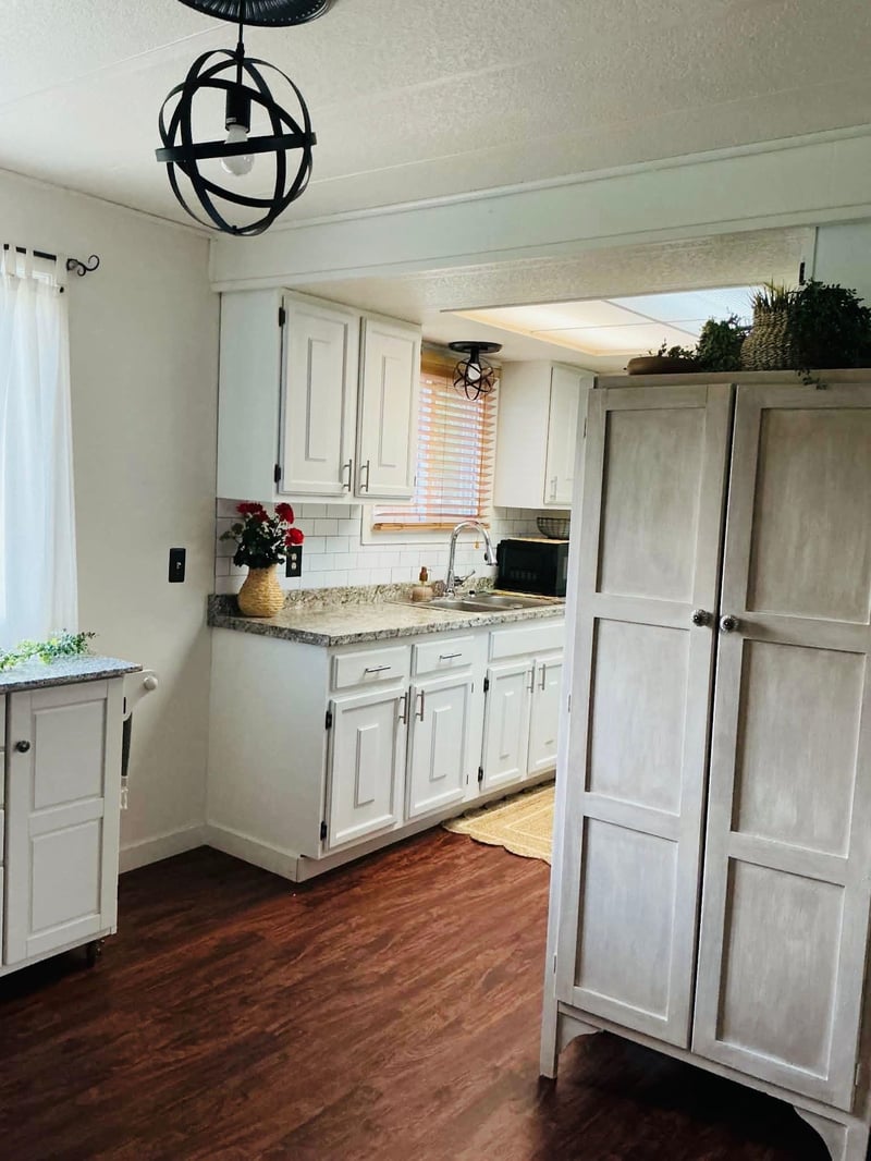 213 N Park St, Johnson City, KS 67855