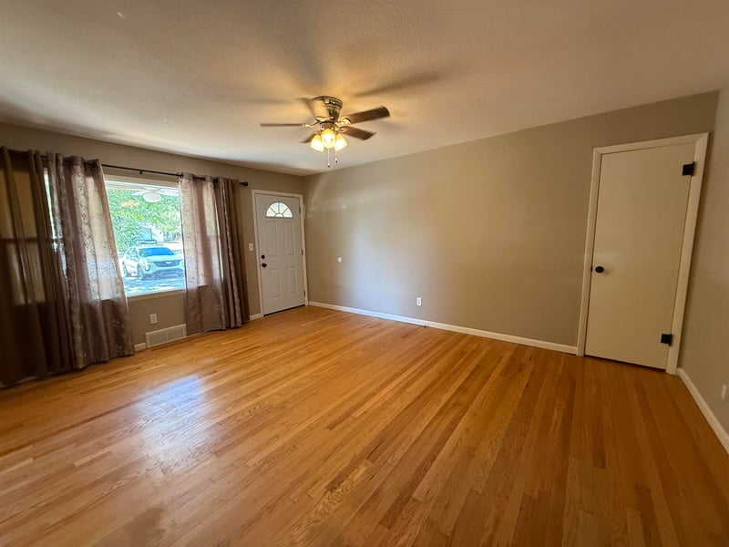 1730 S Dodge Ave, Wichita, KS 67213