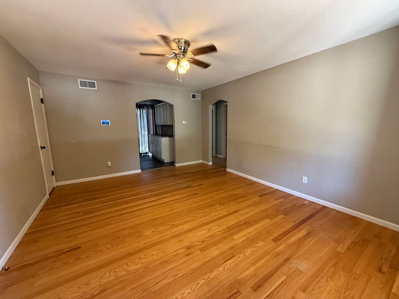 1730 S Dodge Ave, Wichita, KS 67213