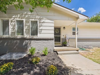 1630 Pin Oak Ct, Rose Hill, KS 67133
