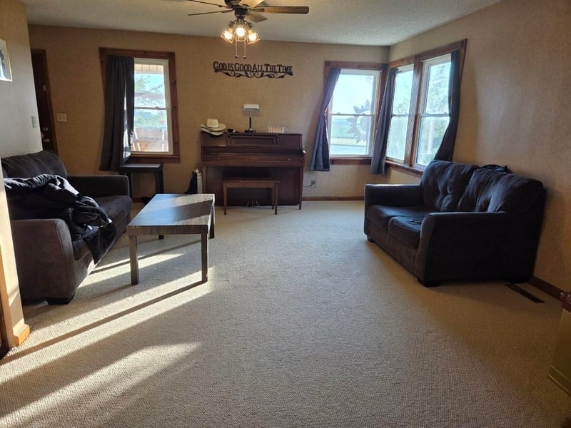 310 W Grant St, Mayfield, KS 67103