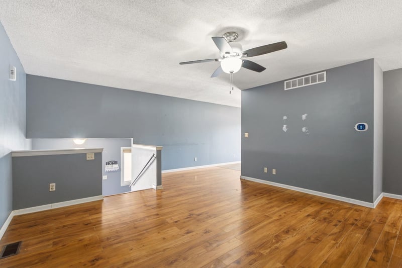 105 N Osage Rd, Derby, KS 67037