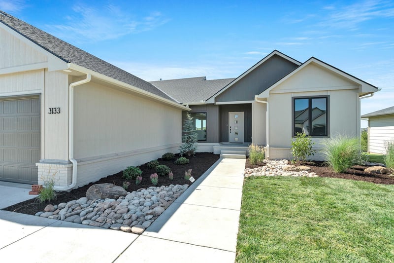 3133 Pine Grove Cir, Wichita, KS 67205