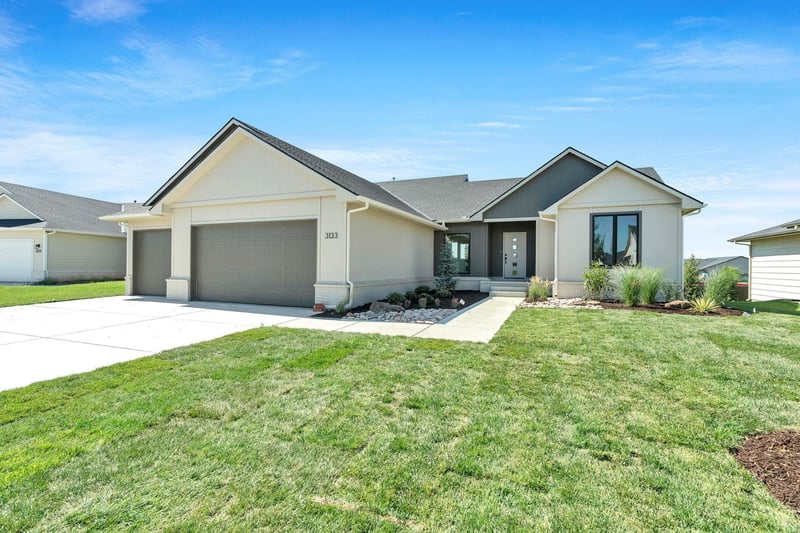 3133 Pine Grove Cir, Wichita, KS 67205