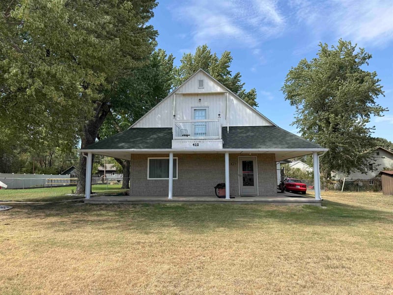 410 W F, Kingman, KS 67068