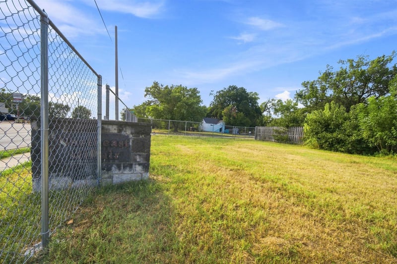 2202 N Minneapolis, Wichita, KS 67219